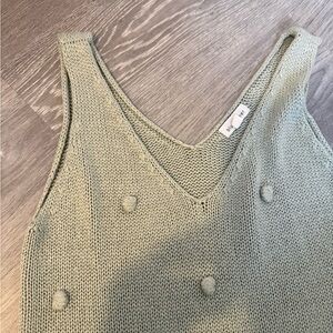 Elegant Knit Tank Top in Soft Green